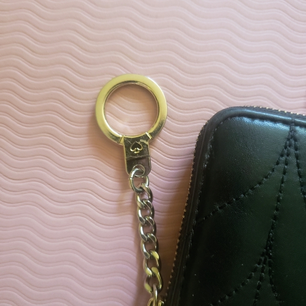 KATE SPADE Black Quilted Leather Wallet with Key Holder - Picture 6 of 10